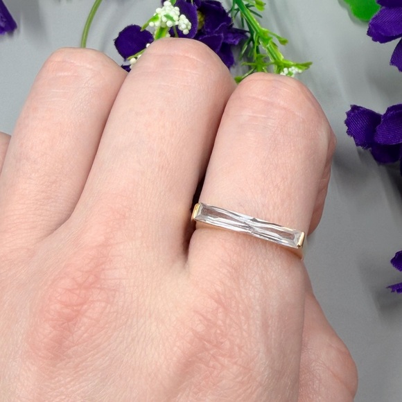 Jewelry - Gorgeous 925 Sterling Silver Solid Ring with Extra Long Baguette Crystal
